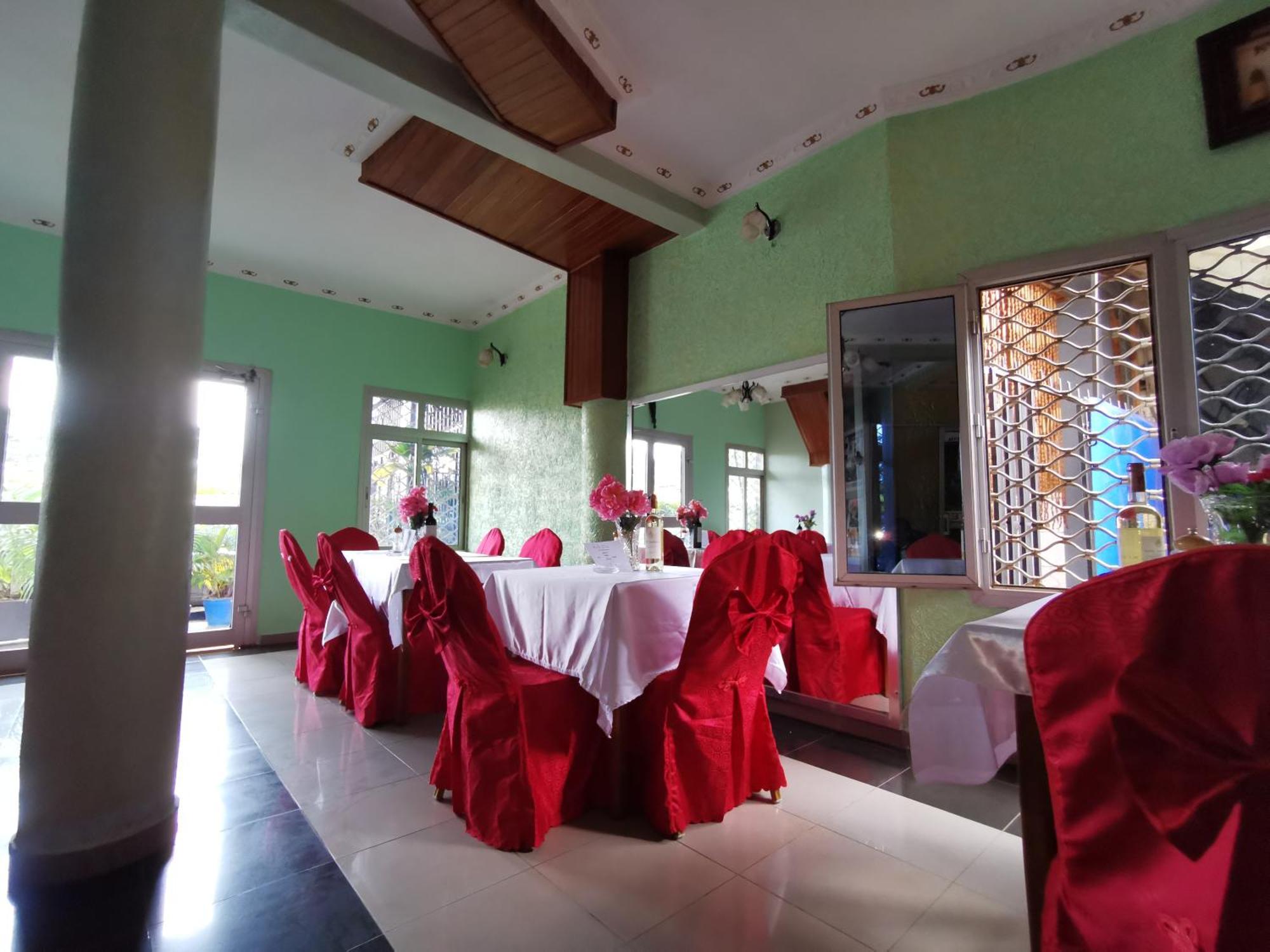 Tchatcha Hotel Yaoundé Kültér fotó