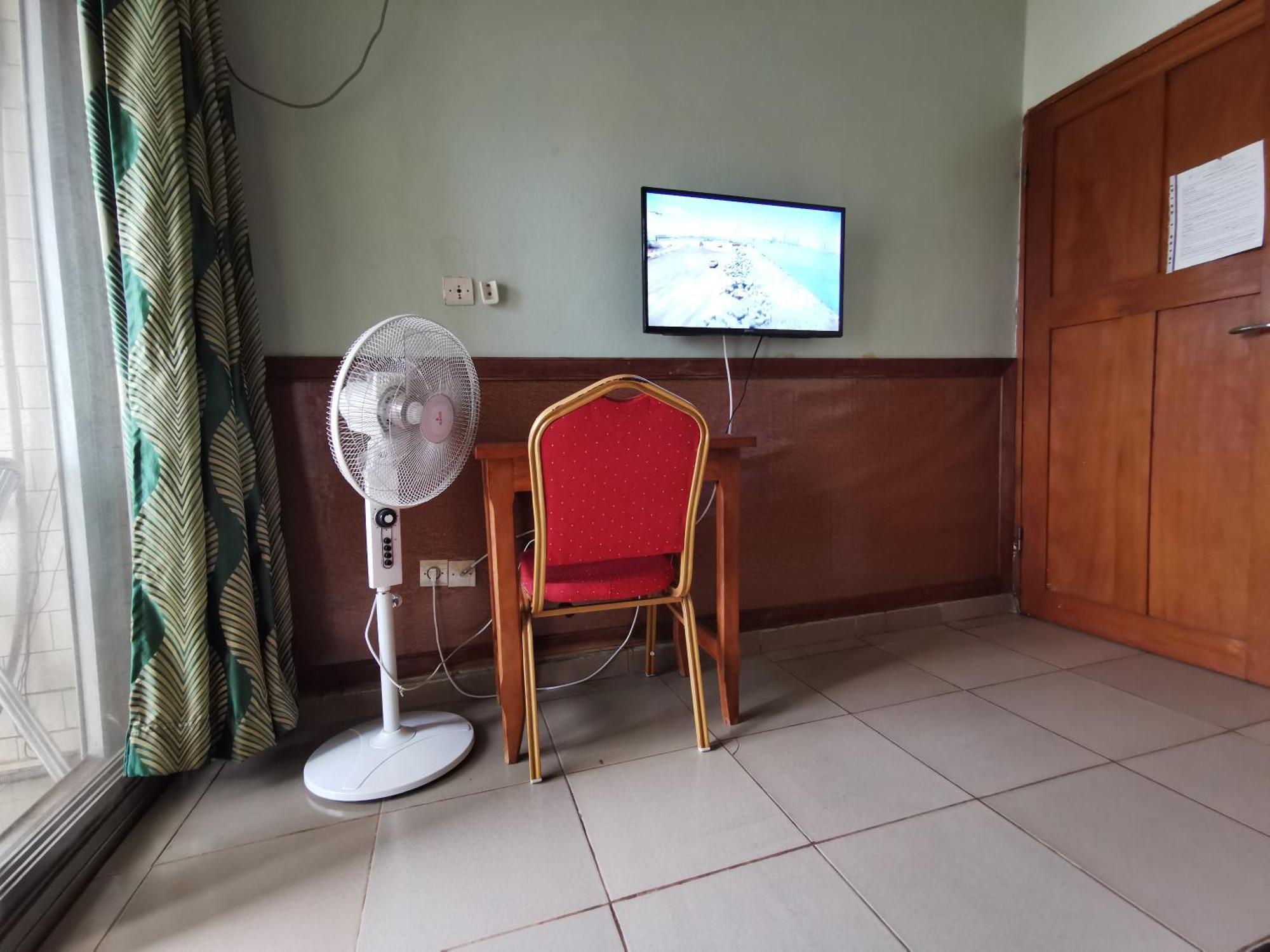 Tchatcha Hotel Yaoundé Kültér fotó