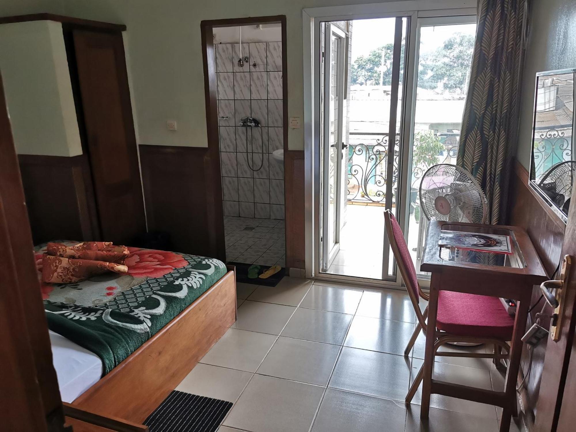 Tchatcha Hotel Yaoundé Kültér fotó