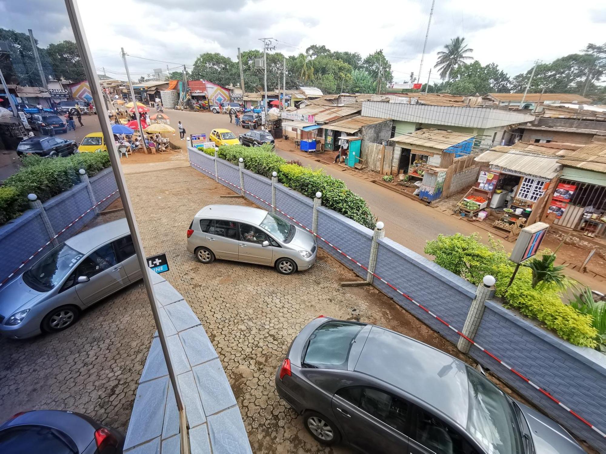 Tchatcha Hotel Yaoundé Kültér fotó